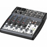 Микшерный пульт Behringer XENYX 802